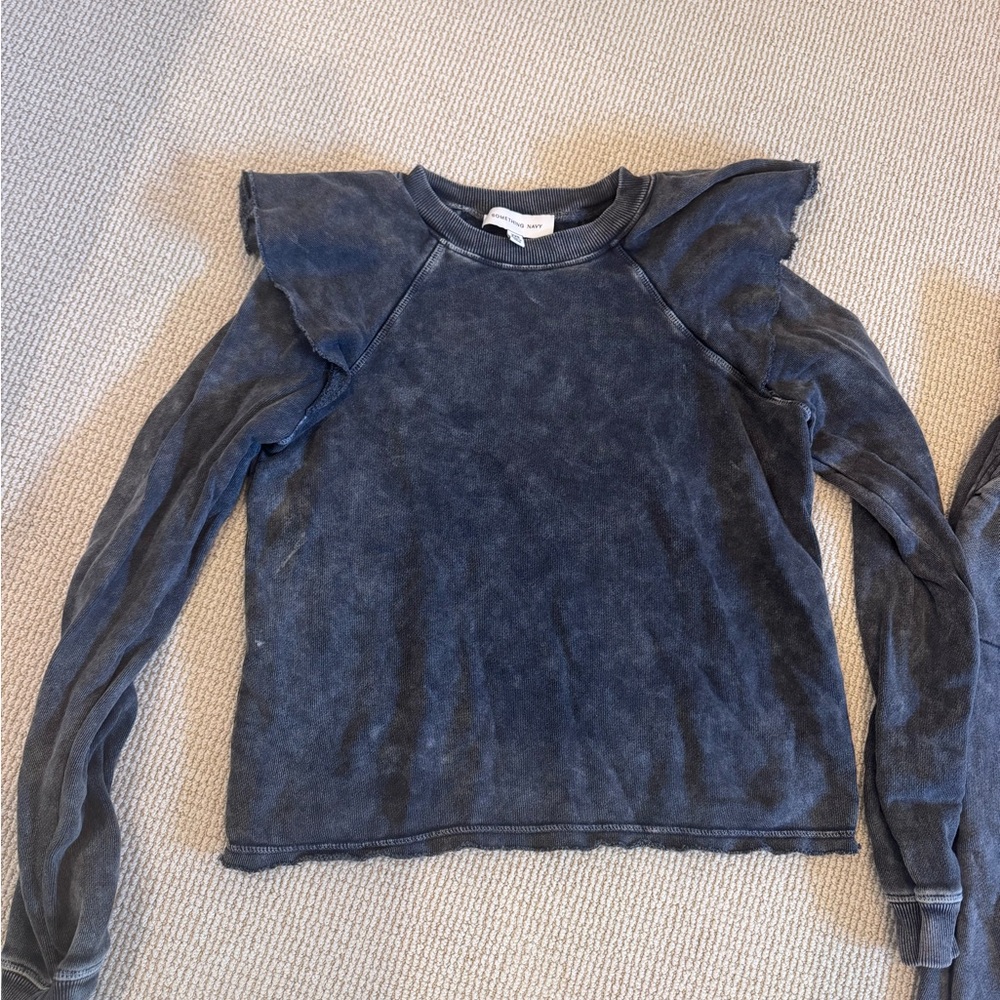 Something Navy Blue Meghan ruffle top